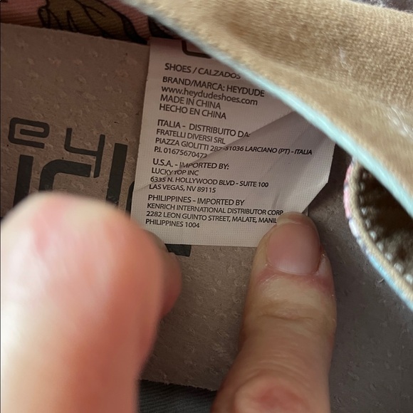 Like new Hey Dude Tan Loafers - Picture 14 of 16